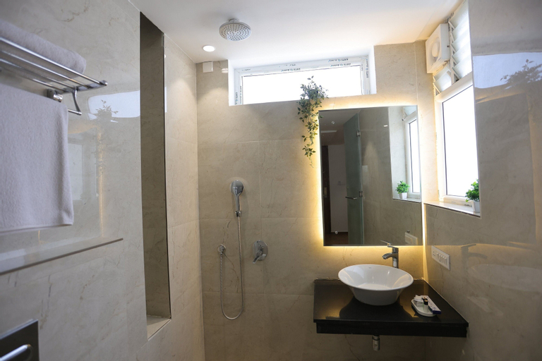 Bathroom 7