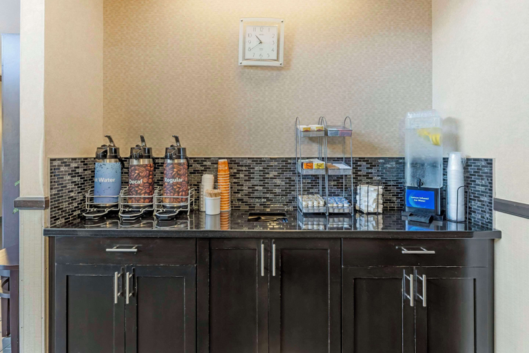Others 5, Comfort Suites Near Vancouver Mall, Clark