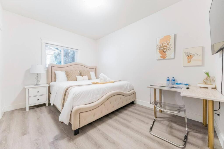 Others 4, Si & Daniel Home Near YVR Airport & Skytrain Separate Entry Free Parking, Greater Vancouver