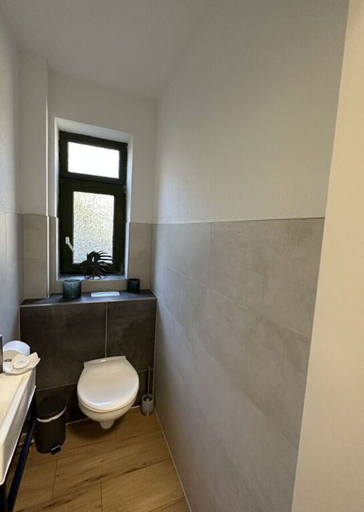 Bathroom 5, Florentine - Marbi, Friesland