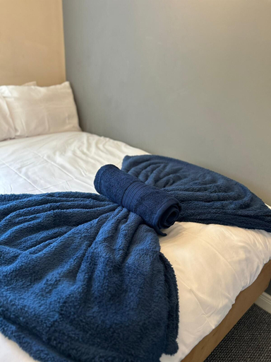 Others 2, 4 Bedroom Refurbished Workers Haven, Lincolnshire