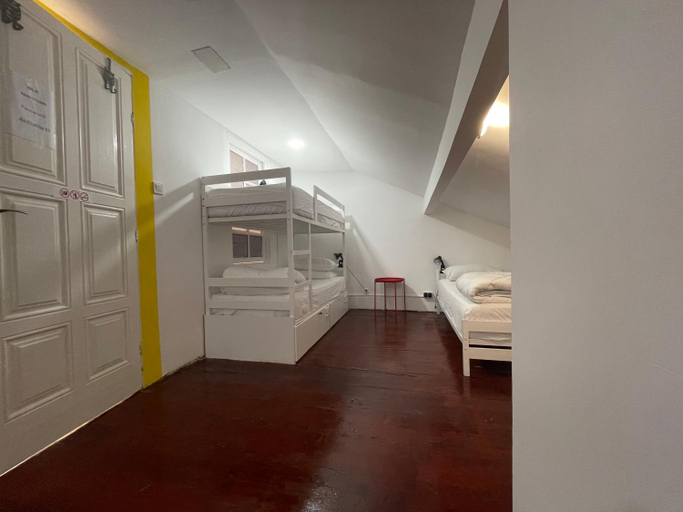 Bedroom 3, owls hostel, Porto