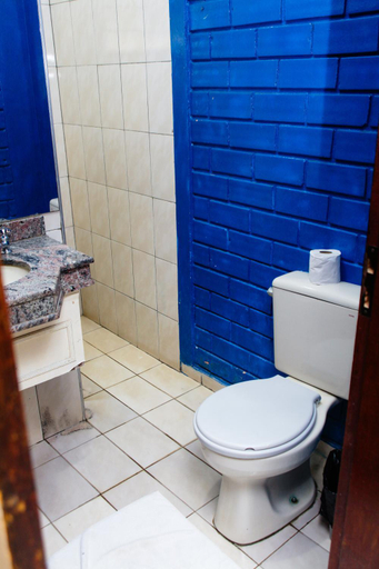 Bathroom 2, Hotel e Motel Madrugada, Itu