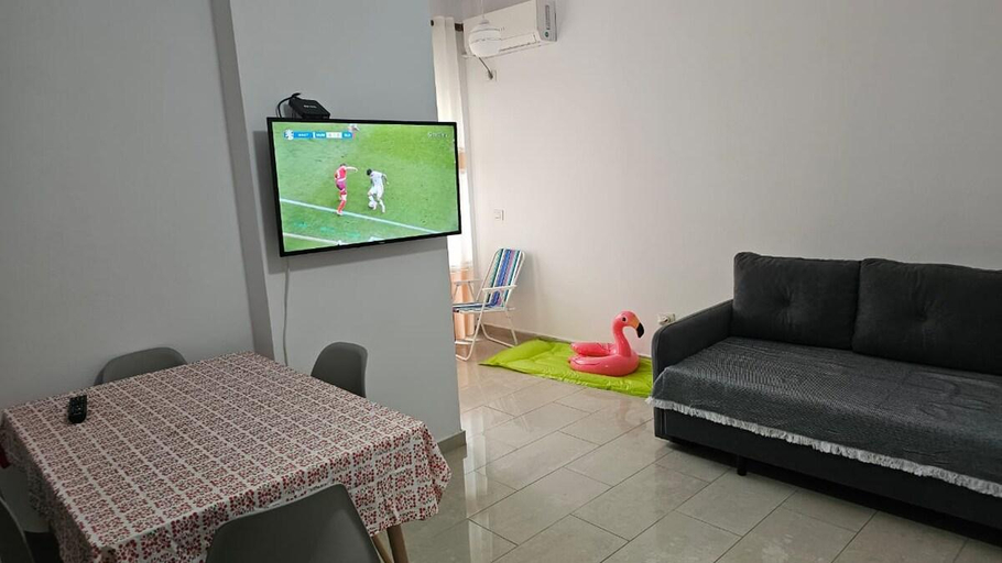 Others 3, Golden Apartament, Durrësit