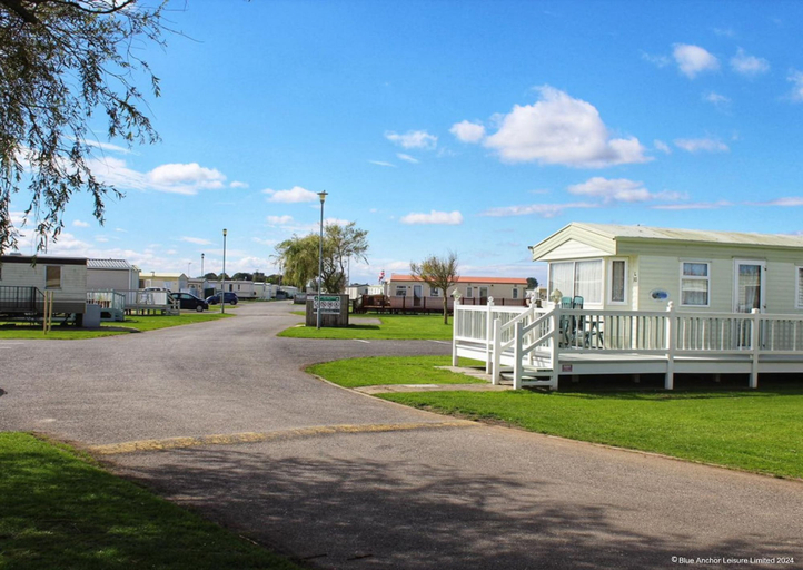 Exterior & Views 2, The Chase Holiday Park, Lincolnshire
