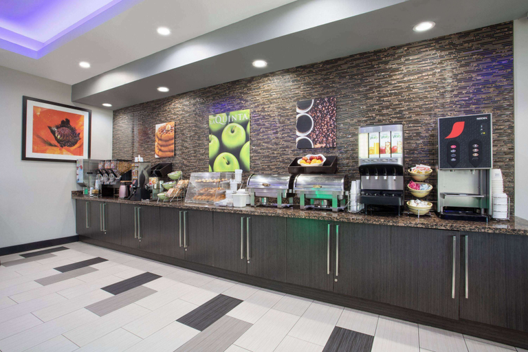 Food & Drinks 5, La Quinta Inn & Suites by Wyndham Muskogee, Muskogee