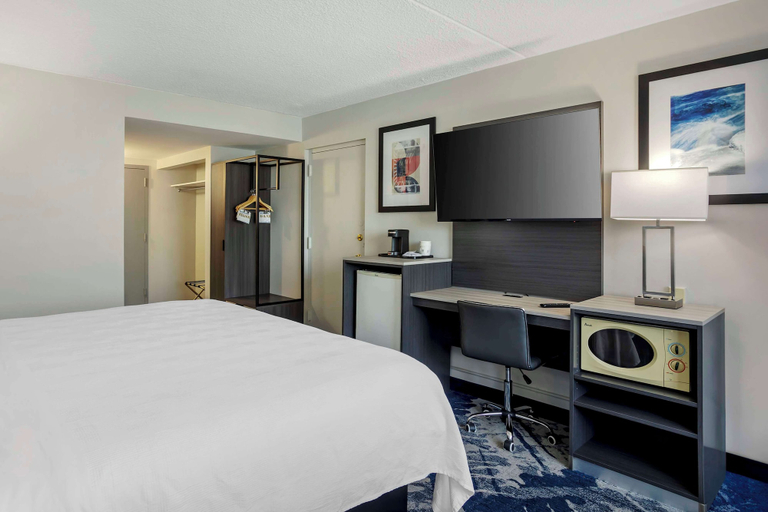 Bedroom 2, Best Western New Brunswick - East Brunswick, Middlesex