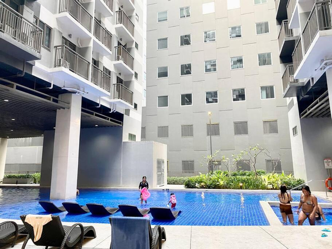 Exterior & Views 1, Modern 1 Bedroom Unit w/ Balcony in MOA, Pasay City, Parañaque