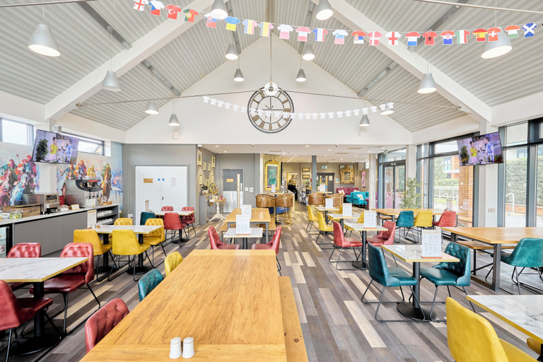 Food & Drinks 5, The Lodge Hotel, West Berkshire