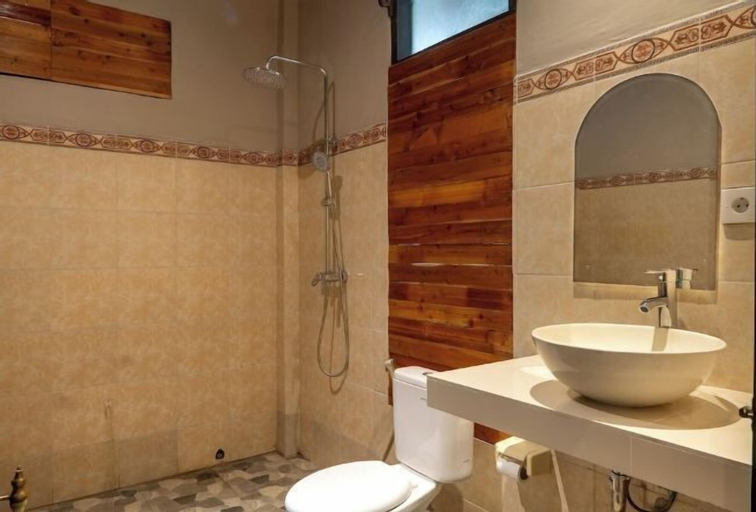 Bathroom 22