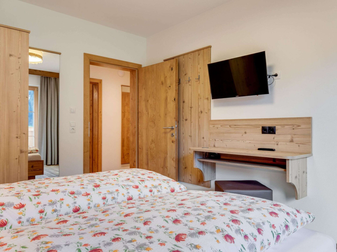 Bedroom 3, Exquisite Holiday Home near Ski Area in Königsleiten, Zell am See