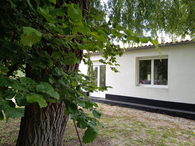 Others 2, Makivka - A 5 min de Cognac - Maison entiere avec 2 chambres, Charente