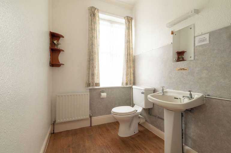 Bathroom 2, Moonside Rooms, Lincolnshire