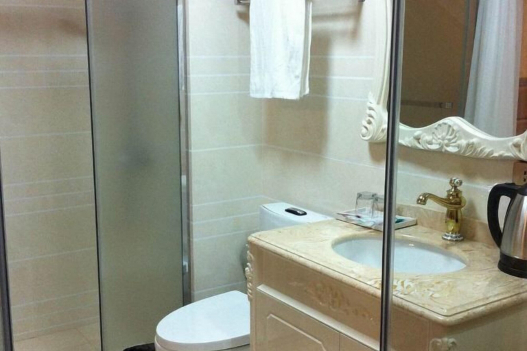 Bathroom, Yandangshan Sunshine Hotel, Wenzhou