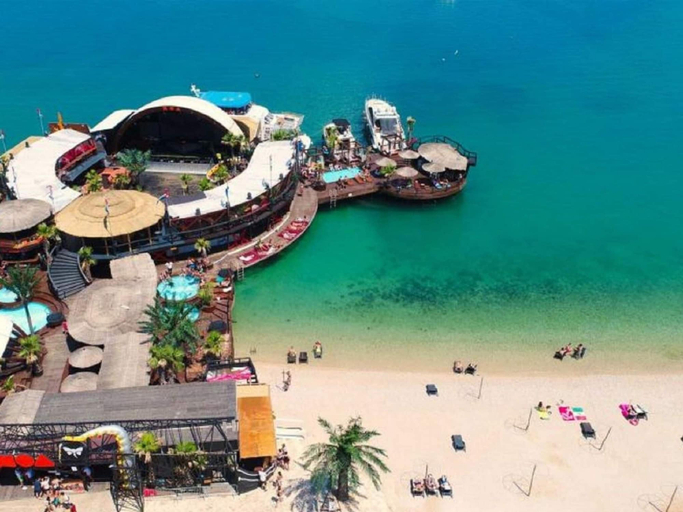 Others 4, Island Escape With Pool, Pag