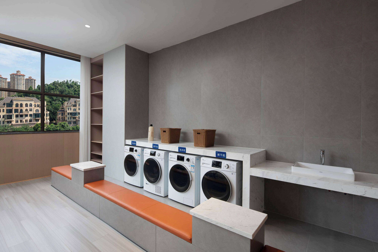 Bathroom, Days Hotel BY Wyndham Changsha Kaifu, Changsha