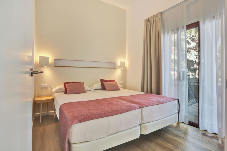 Bedroom 3, Atalaya de Jandía by LIVVO, Las Palmas