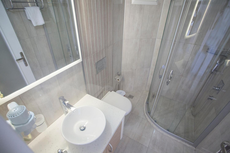 Bathroom 3, Hotel Ferah, Kaş