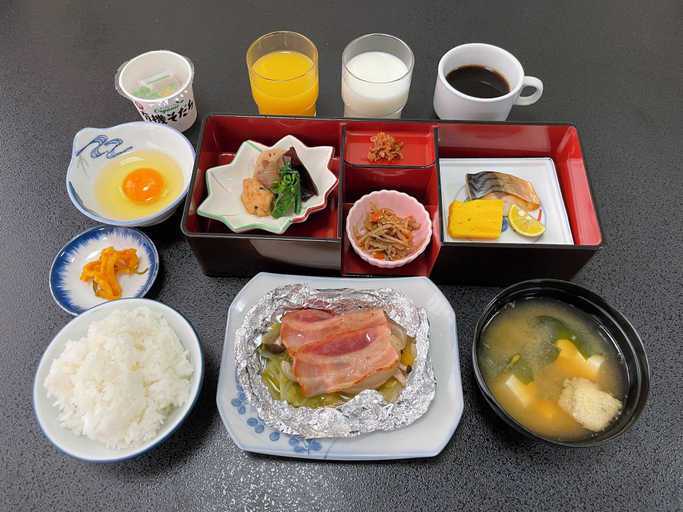 Food & Drinks 5, Dochu Land Shin Onsen, Awa