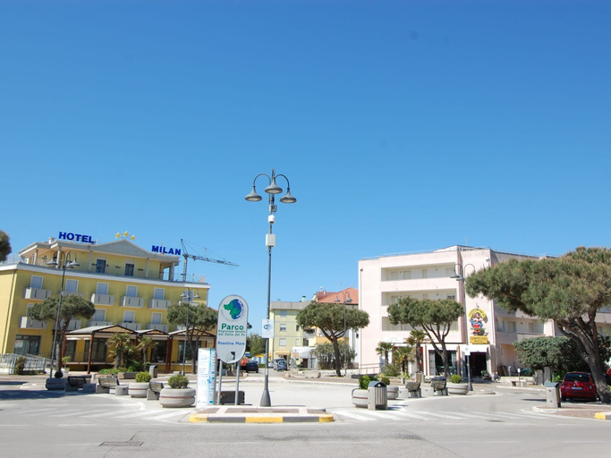 Exterior & Views 2, Sun Drenched Seaside Holiday Home near Venice, Rovigo