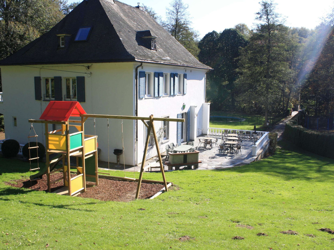 Others 4, Luxurious Countryside Holiday Home With Garden, Liège