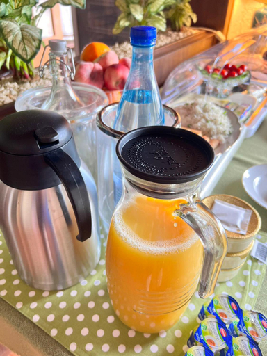 Food & Drinks 7
