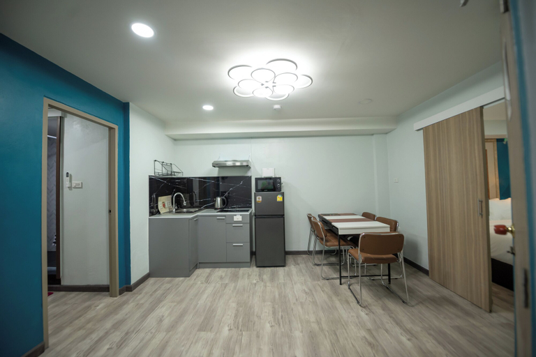 Dining Room 6