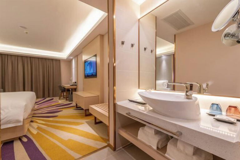 Bathroom 4, Lavande Hotel (Heze Daxue Road Branch), Heze