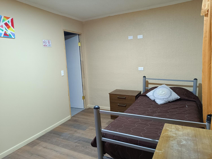 Bedroom 3, Hostal Ollague, habitaciones con bano privado, El Loa