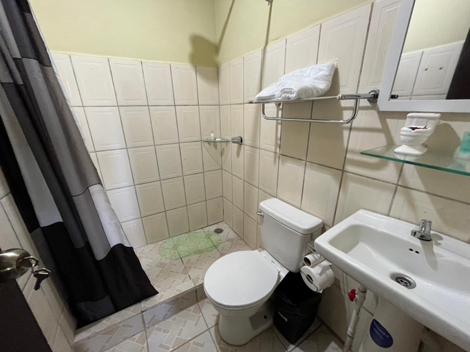 Bathroom 3, Hotel Azul Coral, Talamanca