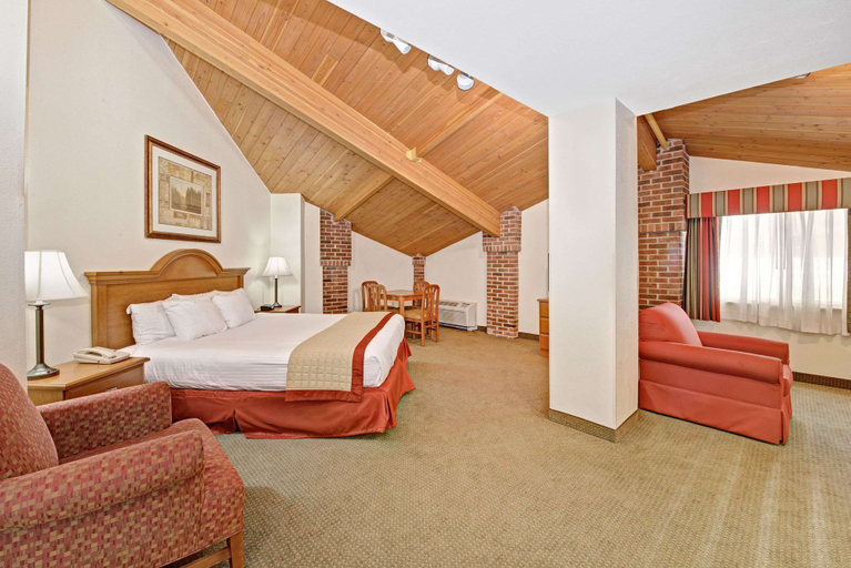 Bedroom 2, Baymont by Wyndham Indianapolis, Marion