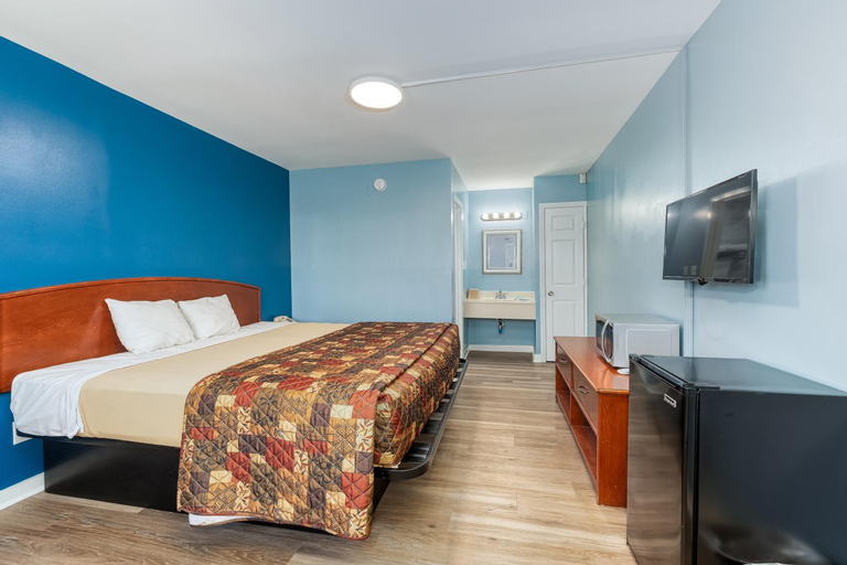 Bedroom 6