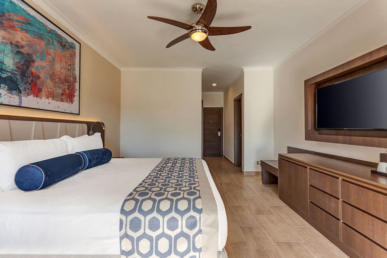 Bedroom 3, Grand Memories Punta Cana All Inclusive, Salvaleon de Higuey