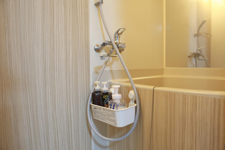 Bathroom 3, Ueno上野!Akihabara秋葉原!Asakusa 浅草!3min walk to station!交通便利地点繁华!附近美食!商场百货遍地! 干湿分离! 智能马桶! 高速无限制网路! 高级公寓4, Taitō