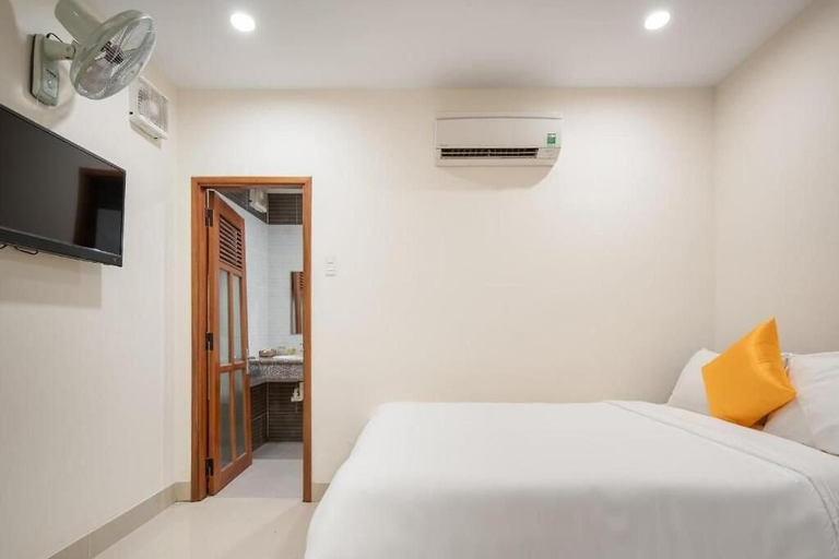 Bedroom 2, Lotus Rock Hotel DN by Bay Luxury, Da Nang