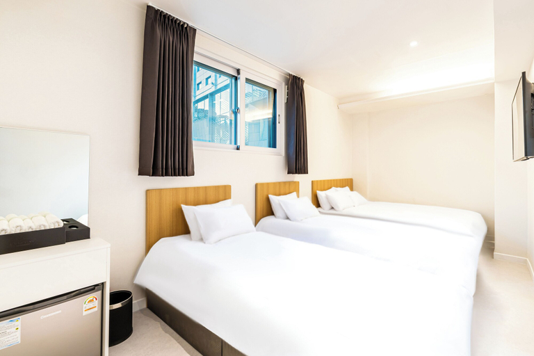 Bedroom 3, U STAY MyeongDong , Jung