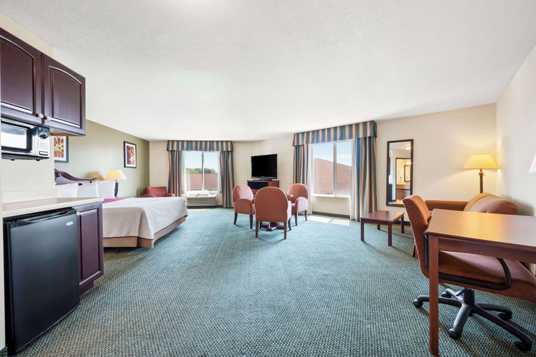Others 5, Best Western Annawan Inn, Henry