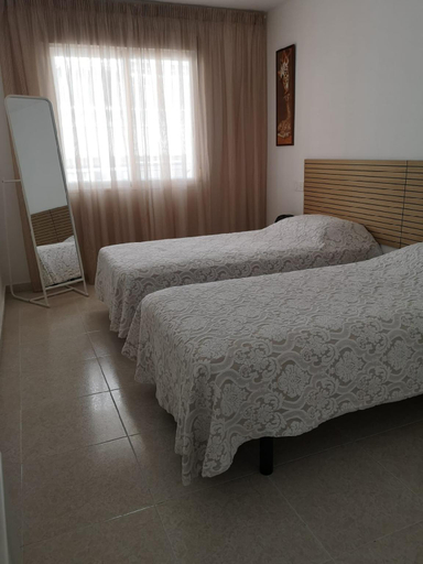 Bedroom 2, Cajal Apartments, Alicante