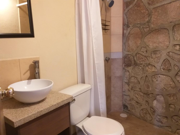 Bathroom, Hotel Jardin del Cantador, Guanajuato