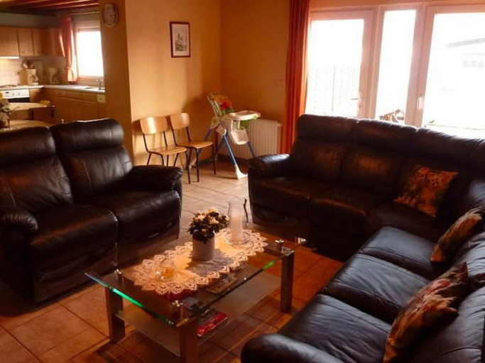 Others 4, Elegant Home With Sauna, Liège