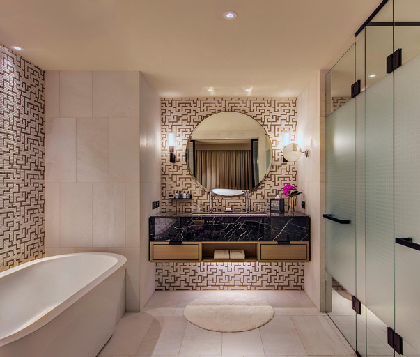 Bathroom 18