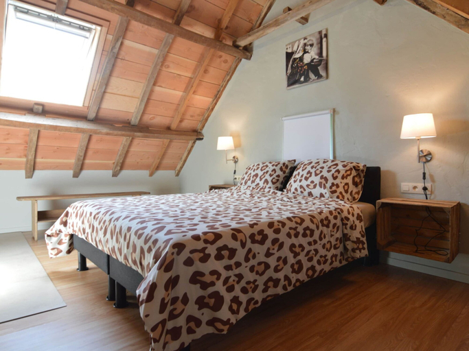 Bedroom 3, Wonderful Country House With Huge Garden, West-Vlaanderen