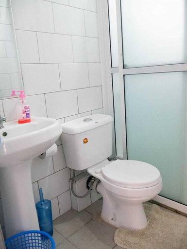Bathroom 3, Lux Suites Kijani Beach Apartments, Malindi
