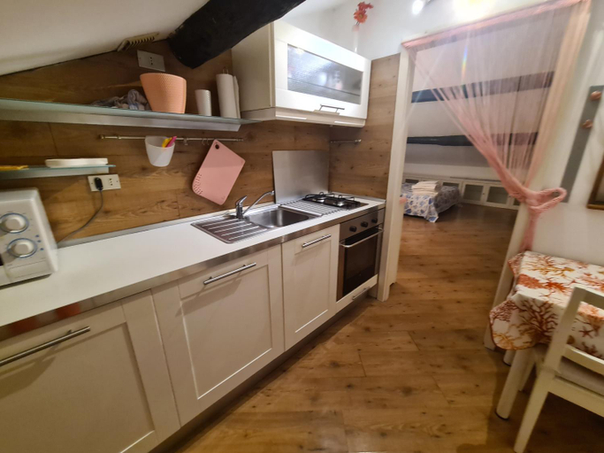 Dining Room 10