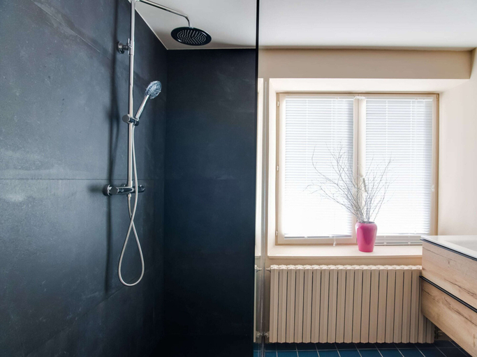 Bathroom 3, Luxury Pool Villa in Sosoye, Namur