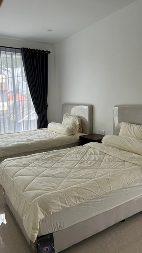 Bedroom 4, Moon Love Homestay (5 Bedroom), Tanjung Pinang