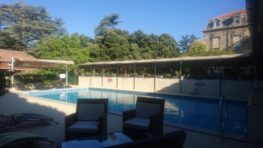 Sport & Beauty 5, Logis Hotel Residence les Cedres, Gard