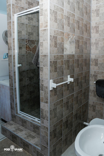 Bathroom 2, Tyday Accommodation, Nelson Mandela Bay