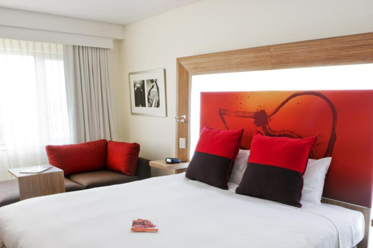 Bedroom 4, Novotel Sydney Olympic Park, Sydney