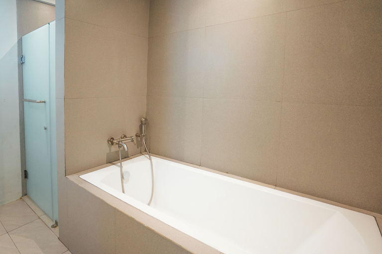 Bathroom 4, Solitude Acacia Resort, Mabini